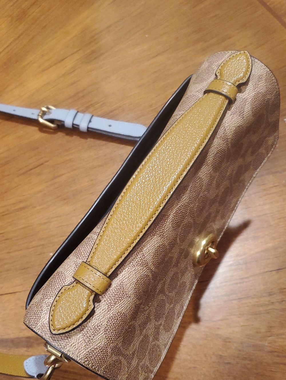 Like NEW Coach Cassie Signature Colorblock Crossbody - Picture 7 of 12